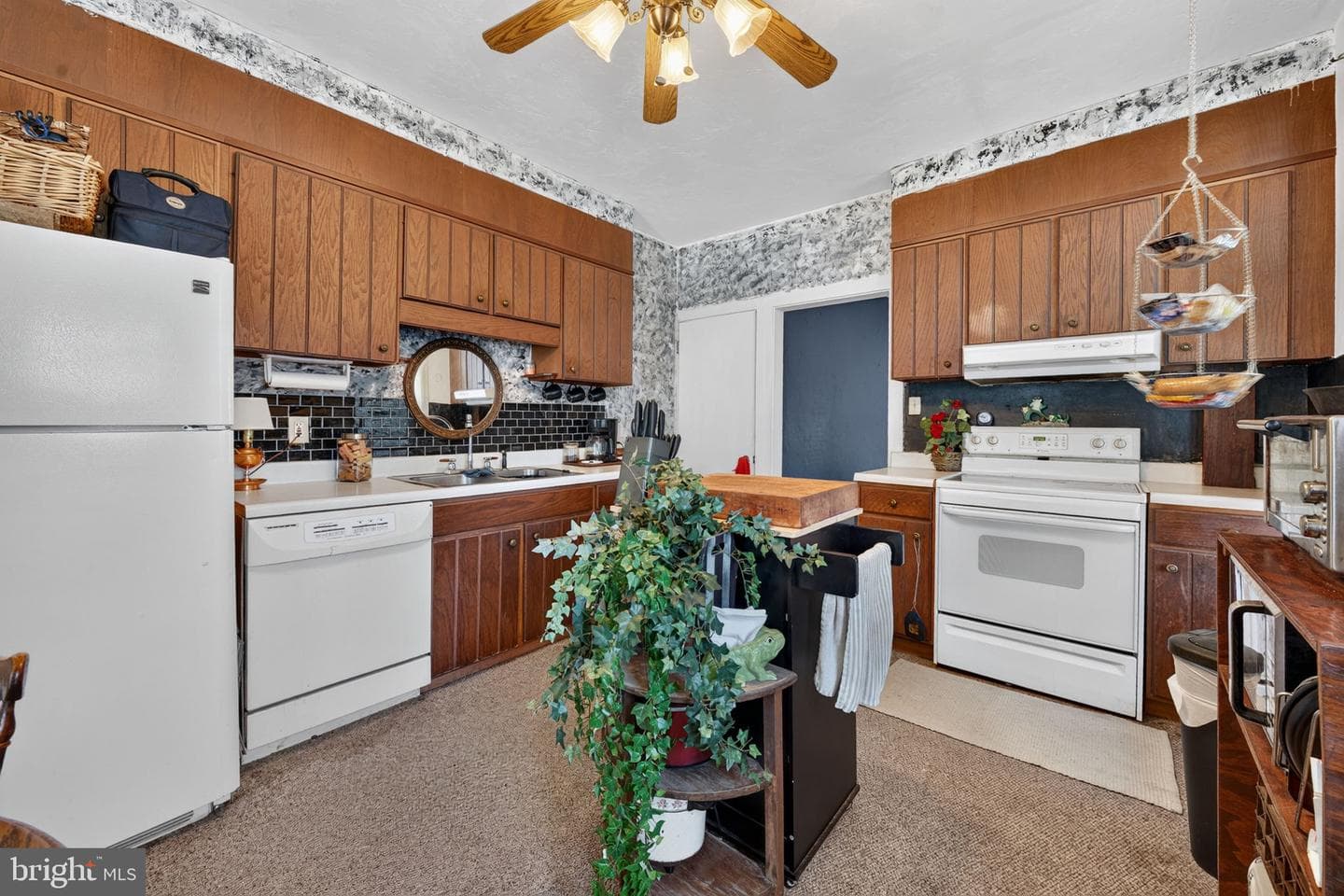 122 N Franklin Street photo 10