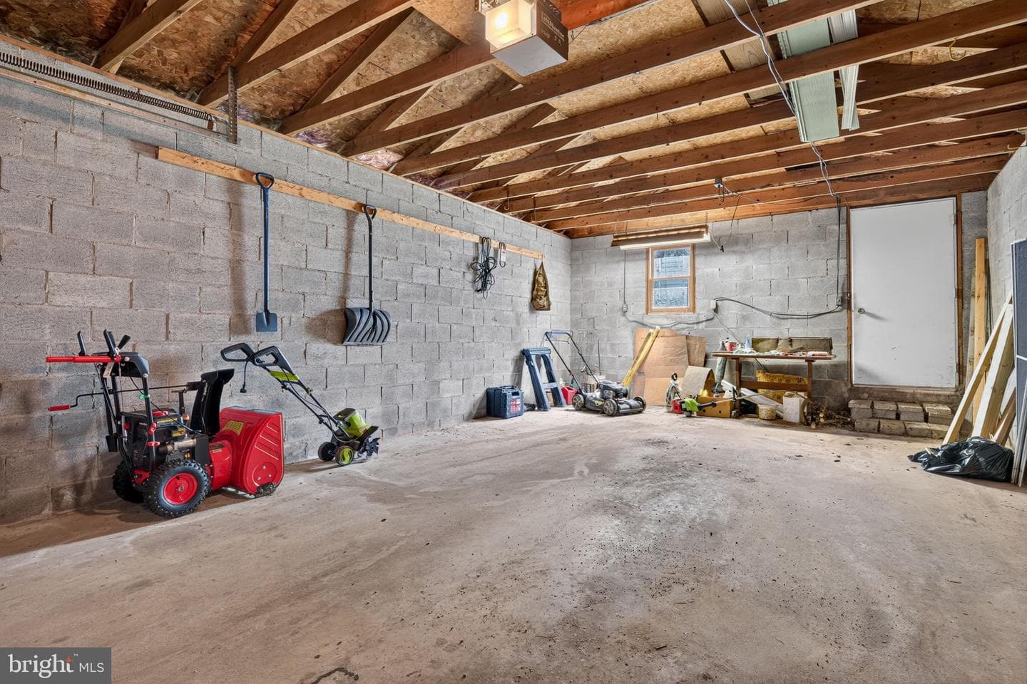 122 N Franklin Street photo 32