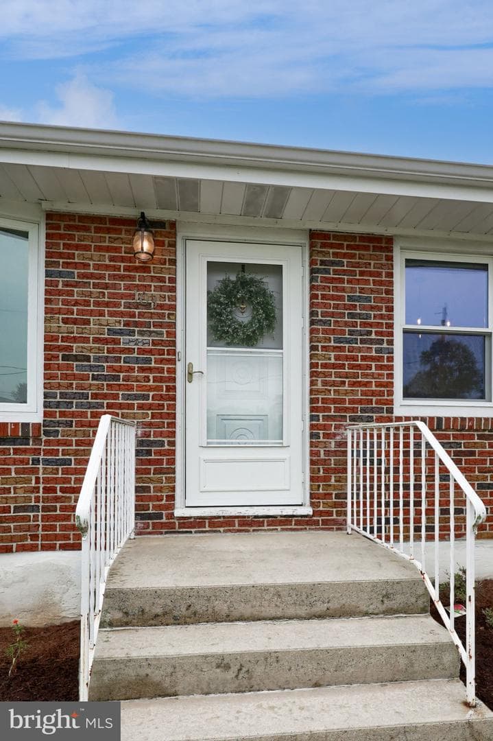 103 Oak Knoll Road photo 3