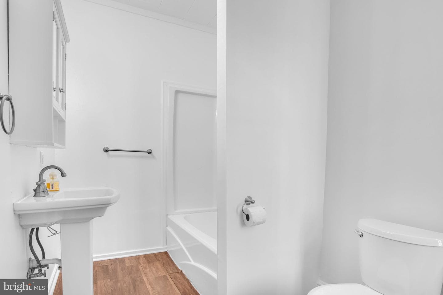 1122 N George Street photo 16