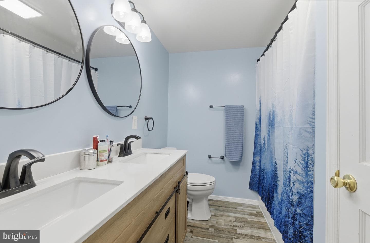 300 Oakbrook Drive photo 16