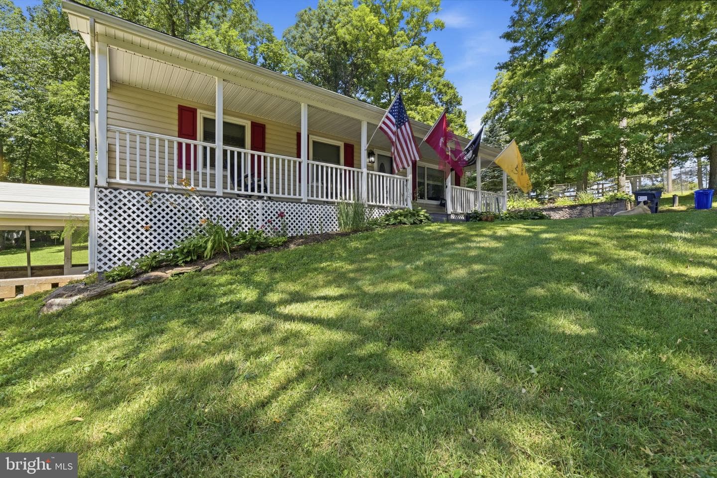 300 Oakbrook Drive photo 3