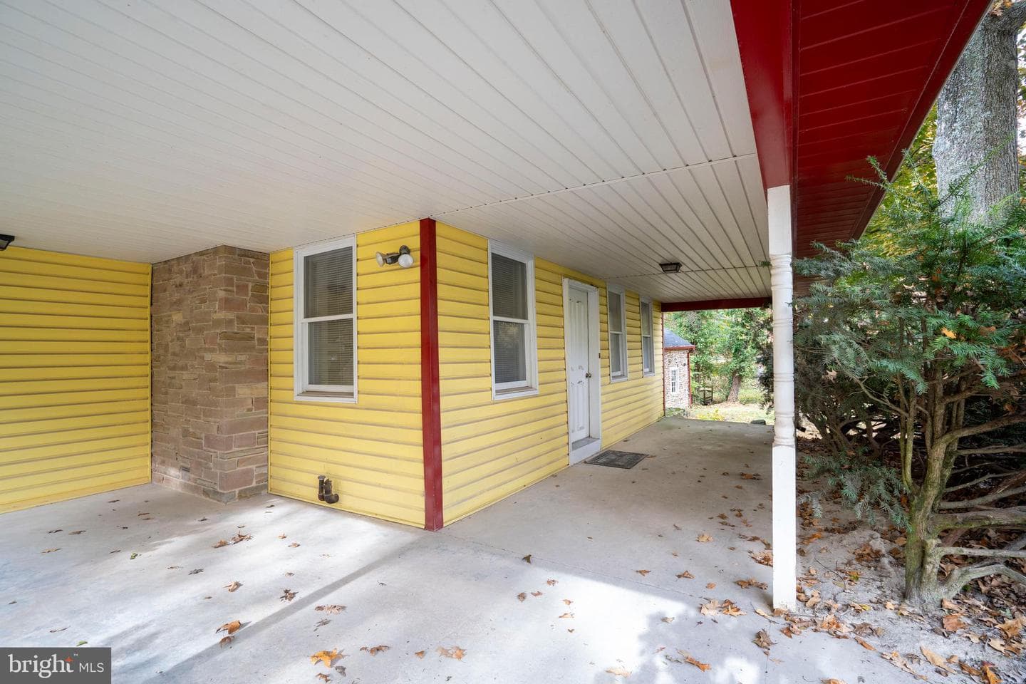 9980 Douglas Road photo 12
