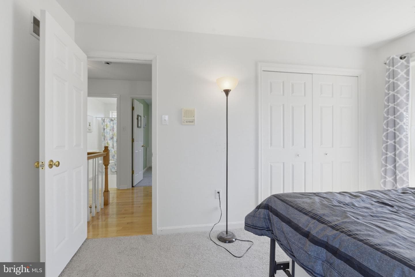 16 Liberty Avenue photo 33