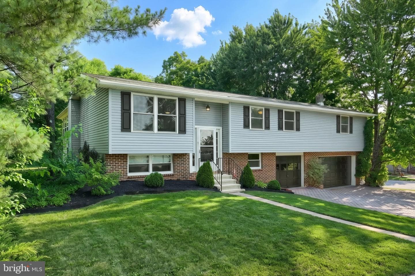 102 Dogwood Drive, Dover