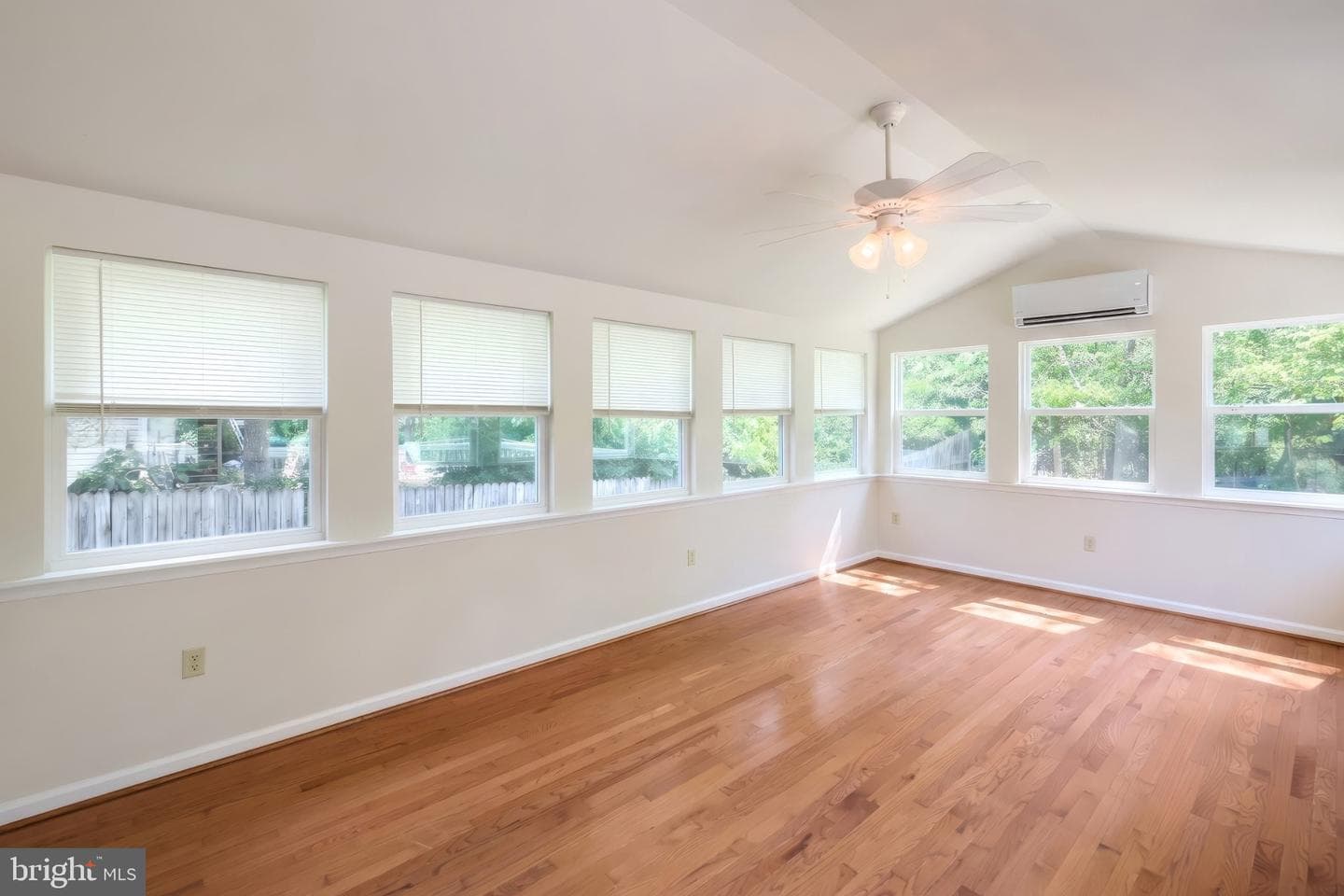 102 Dogwood Drive photo 8