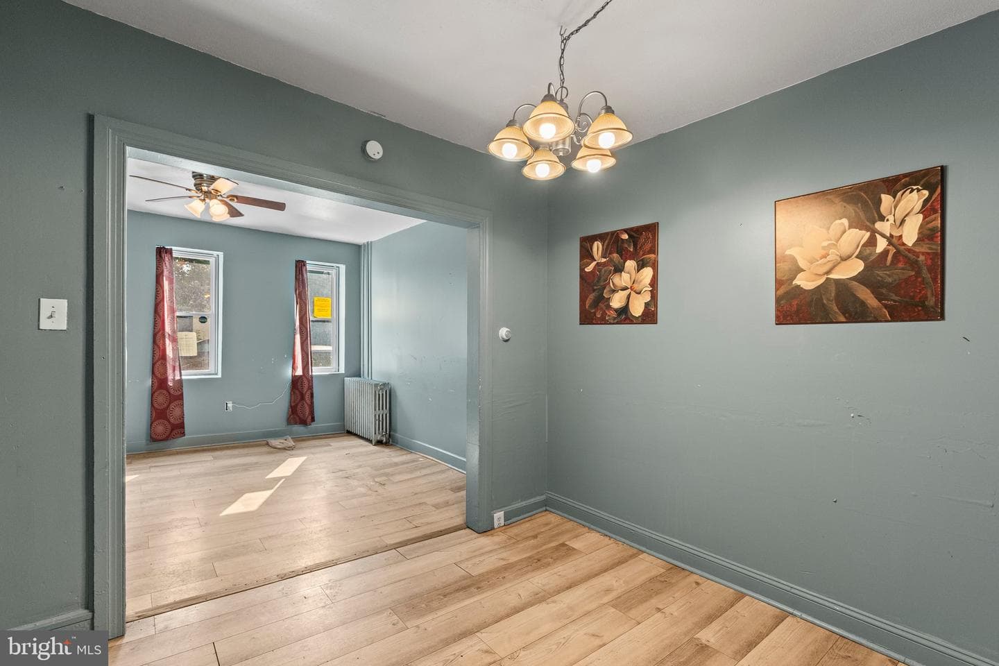 518 S Queen Street photo 8