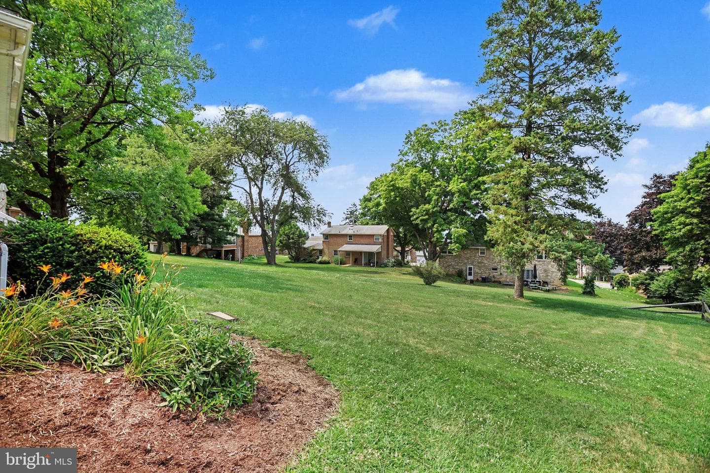 2665 Milford Lane photo 32