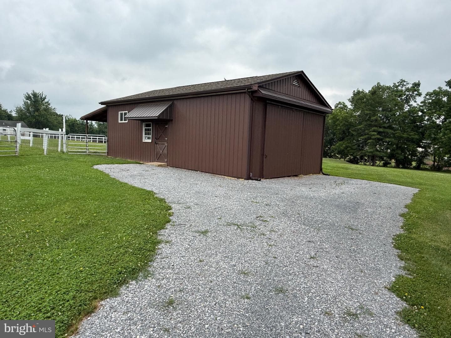 472 Scotch Pine Road photo 10