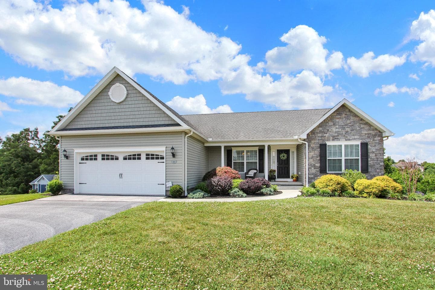 880 Ripple Dr, Hanover