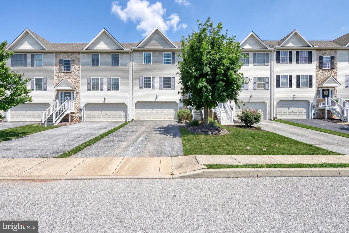 3926 Sheppard Drive photo 3