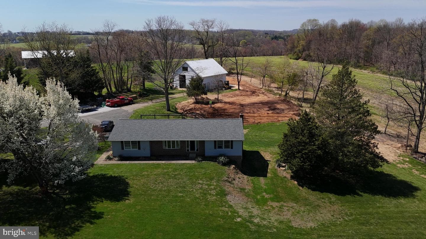 382 Torbert Road photo 2