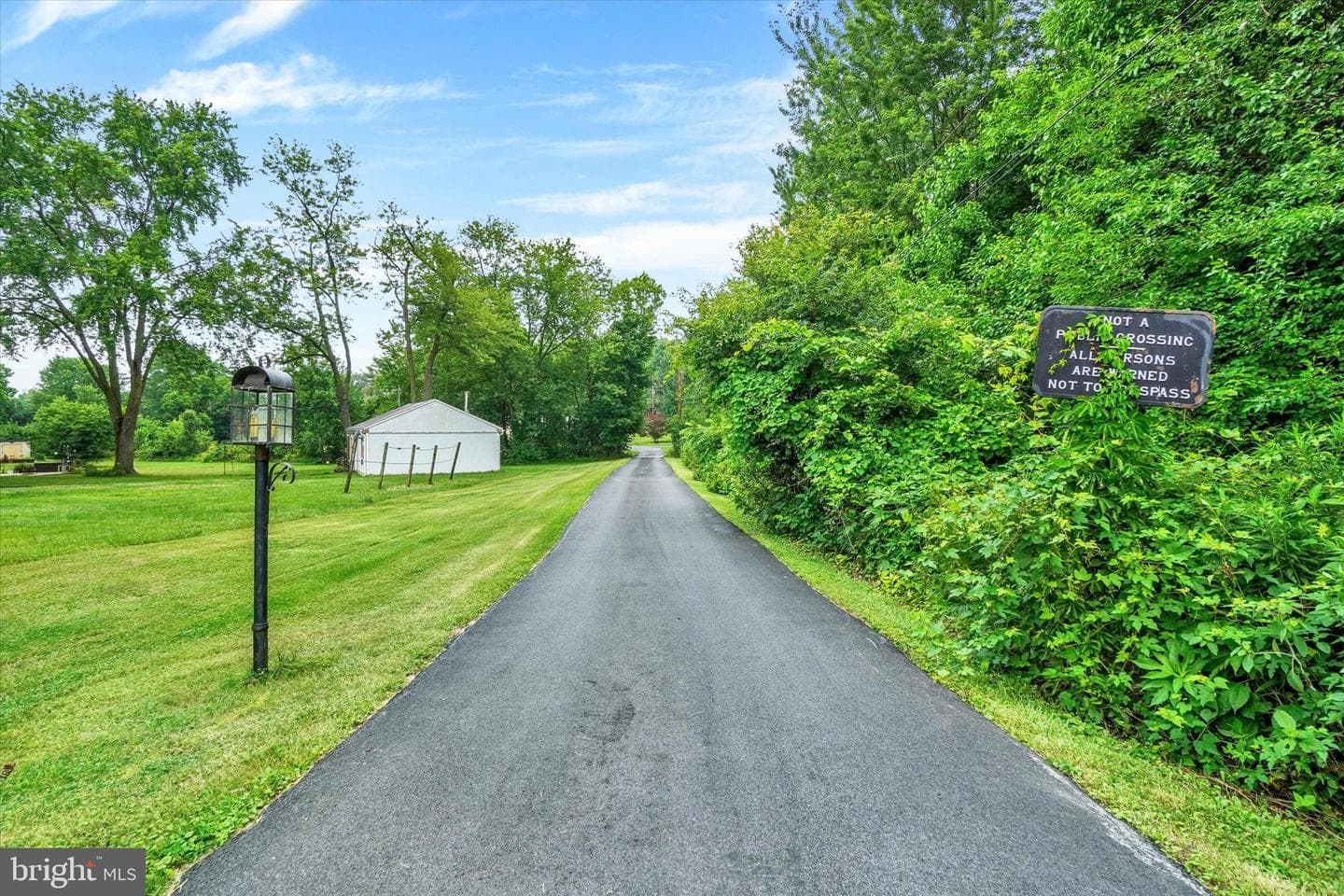 2432 Pine Grove Road, York