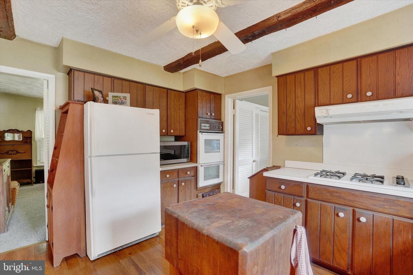 2432 Pine Grove Road photo 9