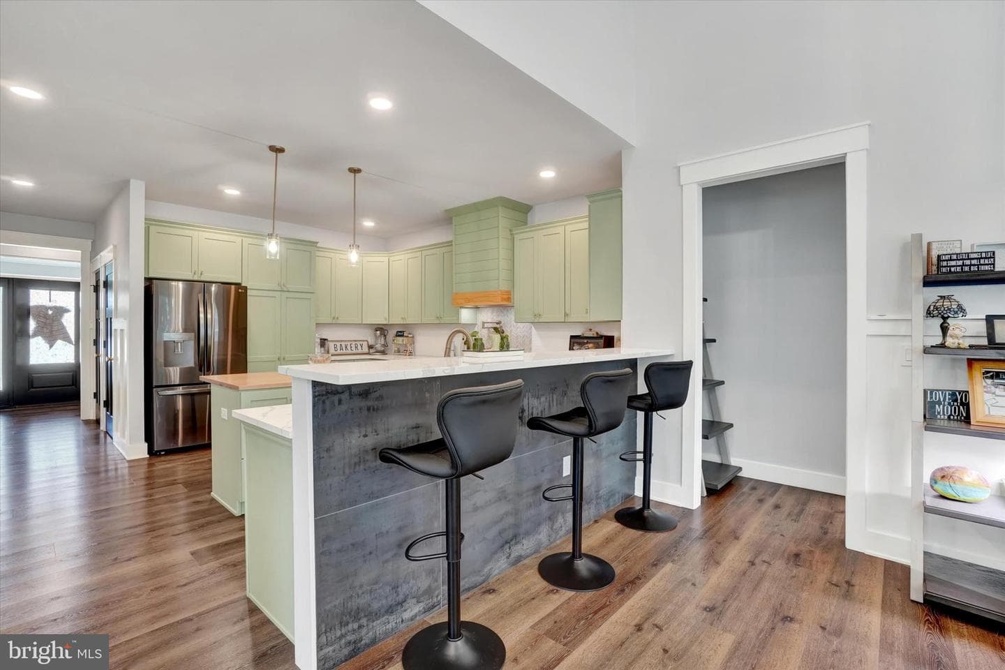 660 Church Road photo 21