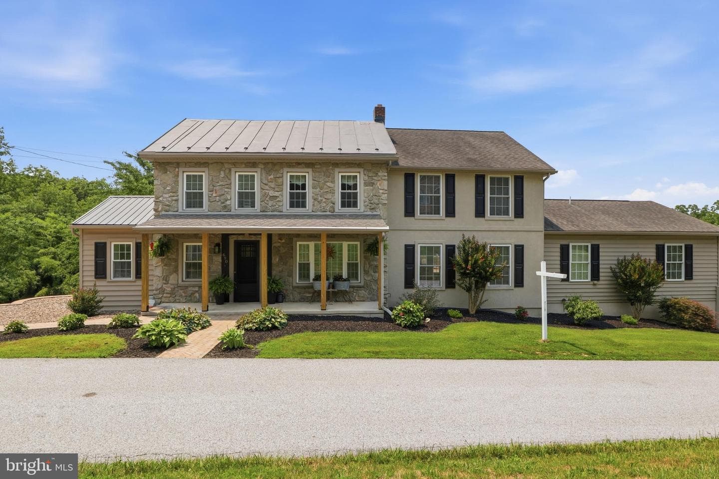 690 Academy Road, York