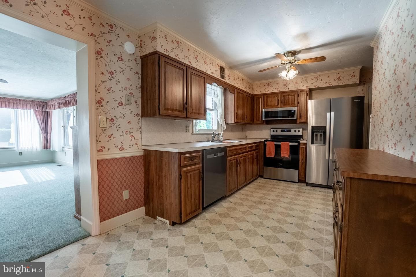 717 McCosh Street photo 6