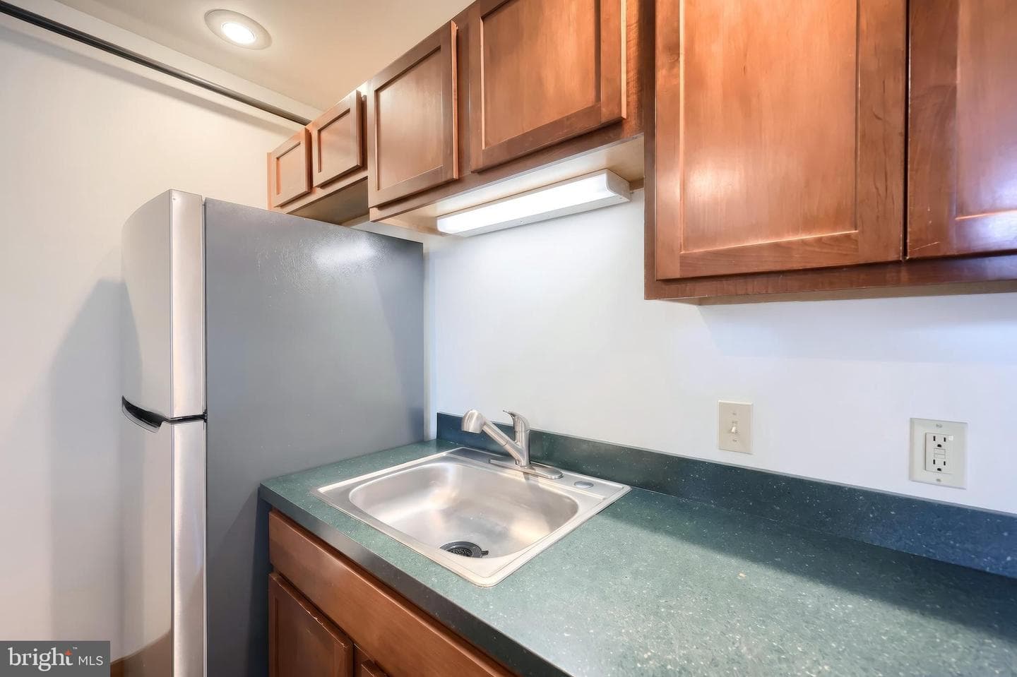 600 N Hartley Street #213 photo 5