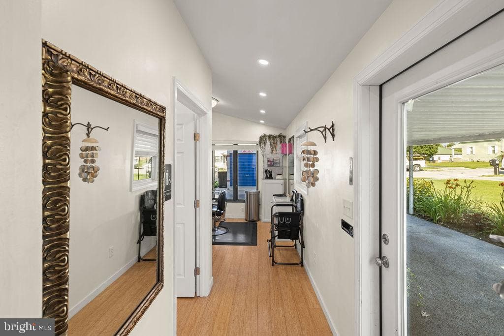 519 Meade Avenue photo 42