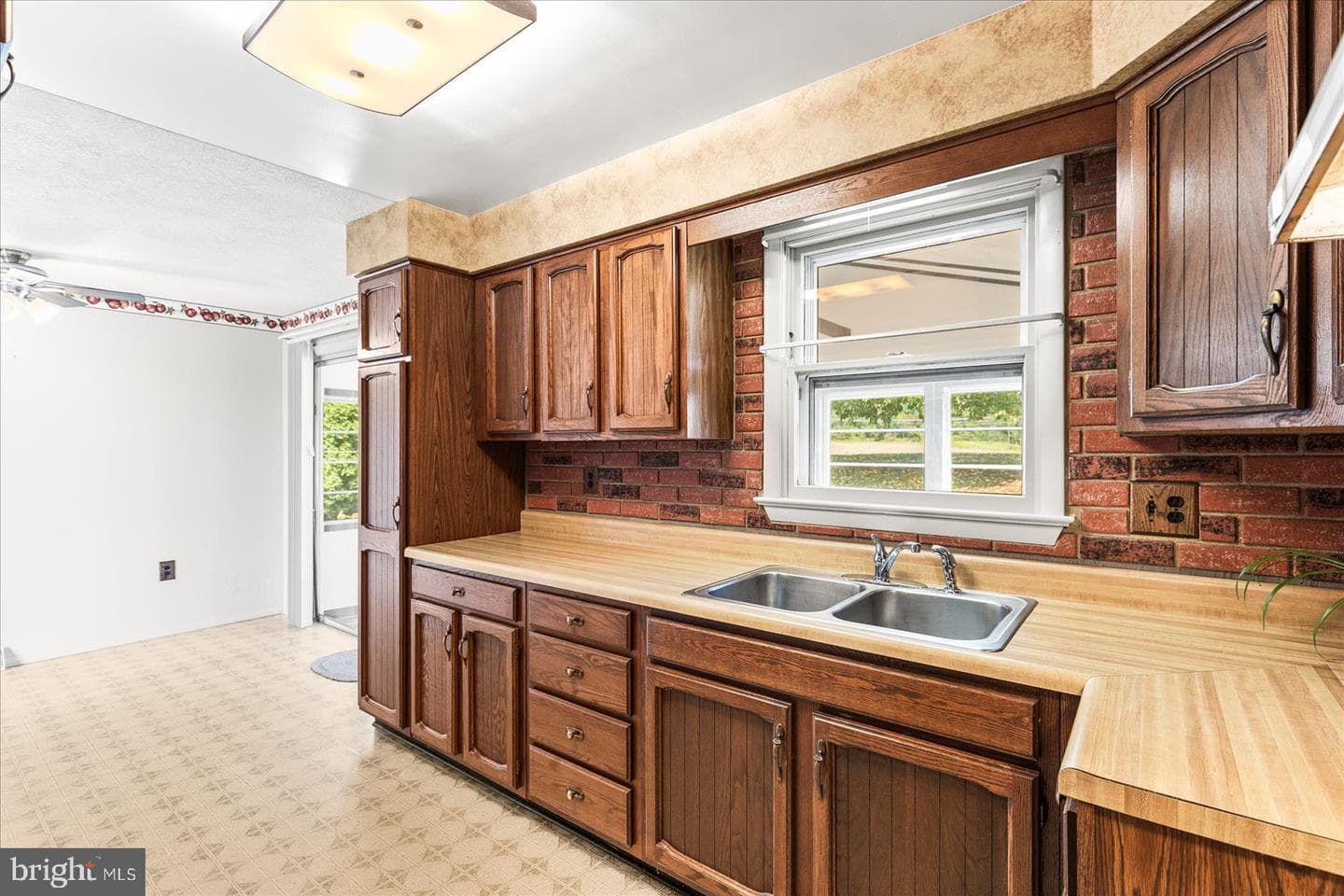 3591 Emig School Road photo 12