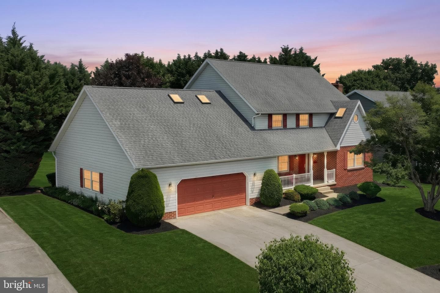 716 Ash Dr, Hanover