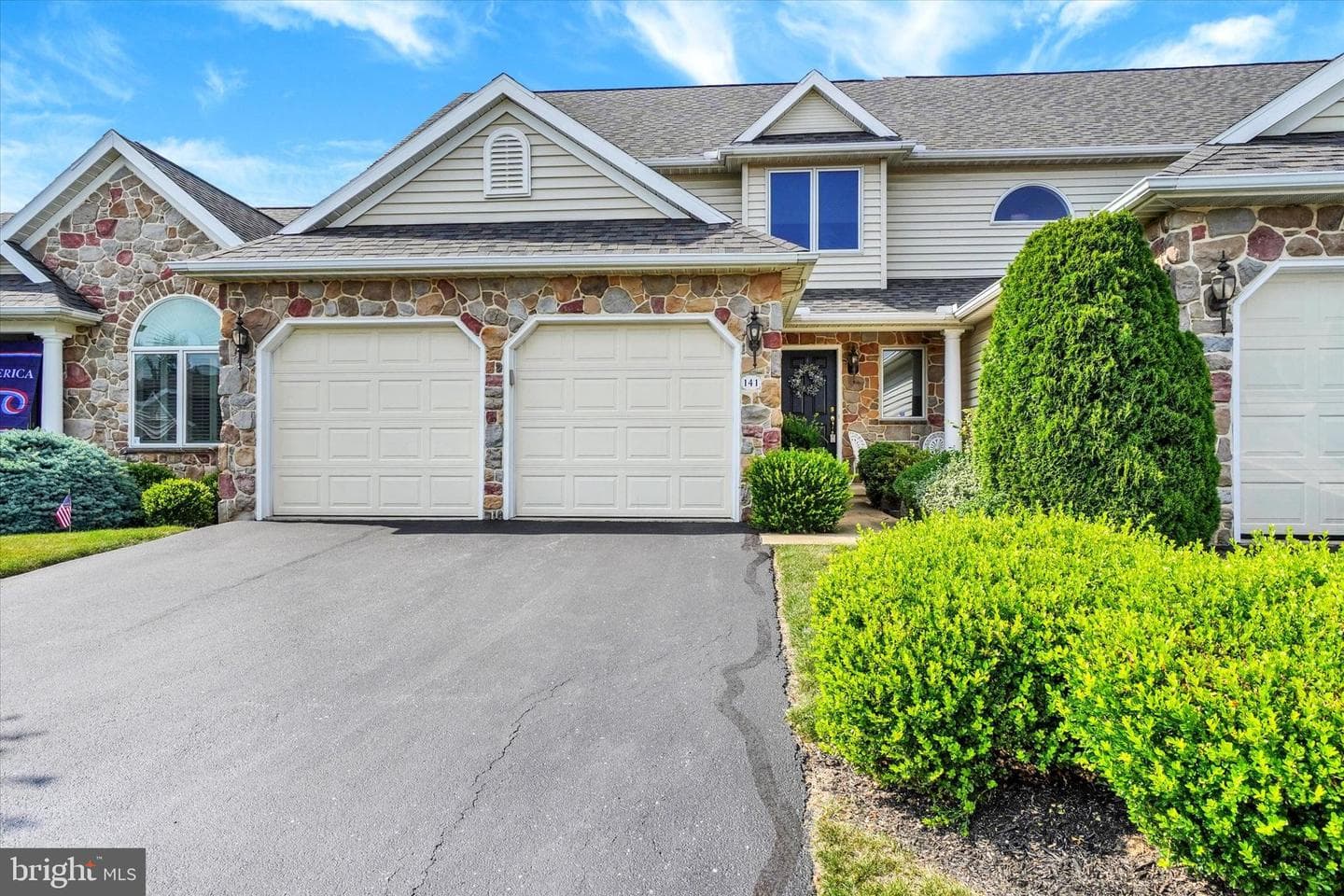 141 Fountain Drive, York