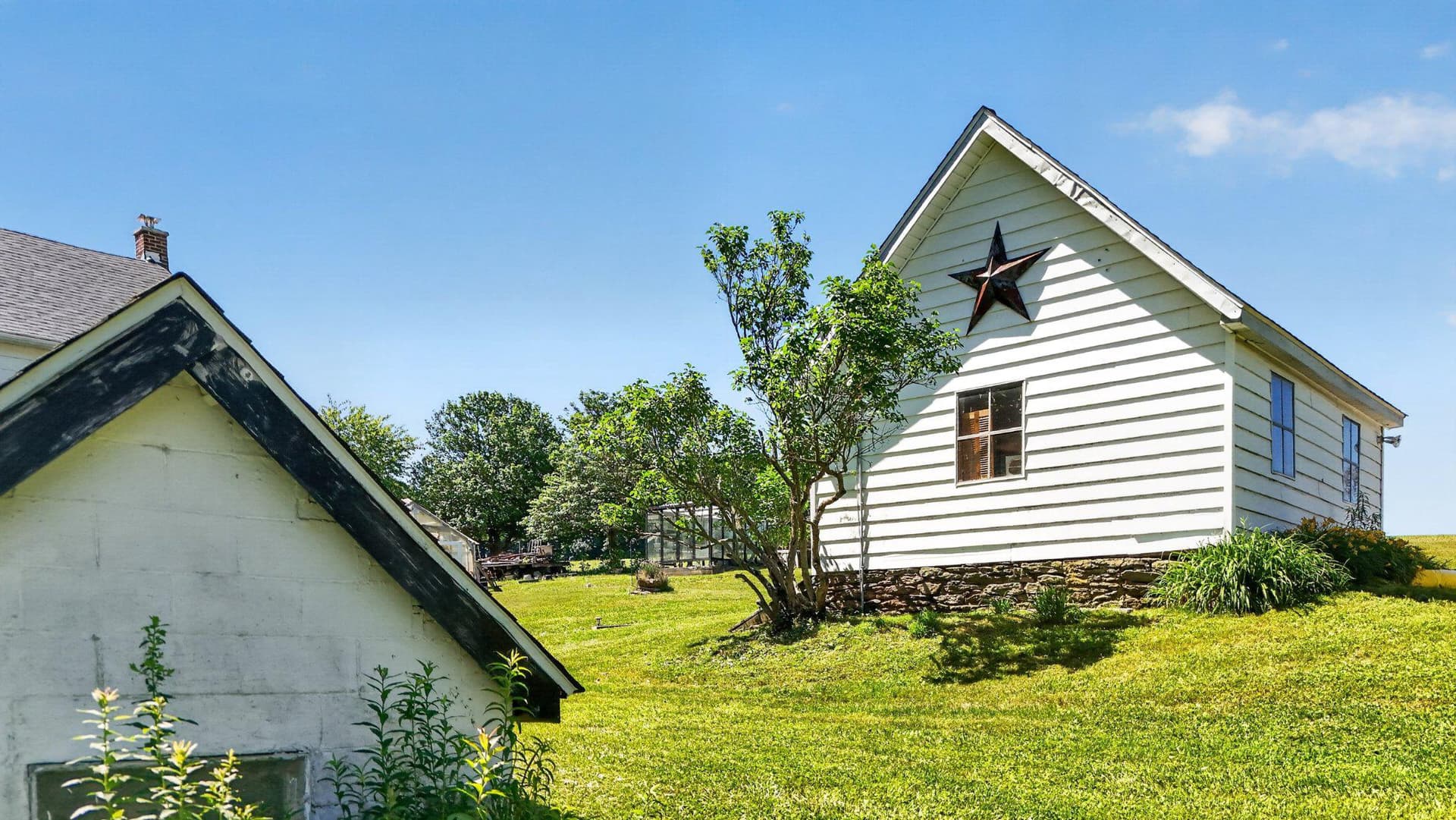 8042 Bobs Road photo 5