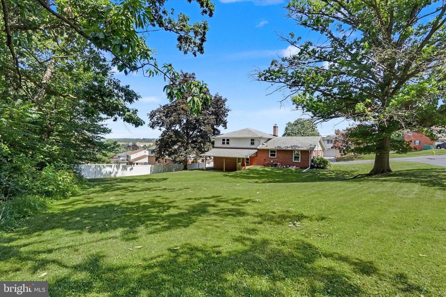 460 Skyview Drive photo 22