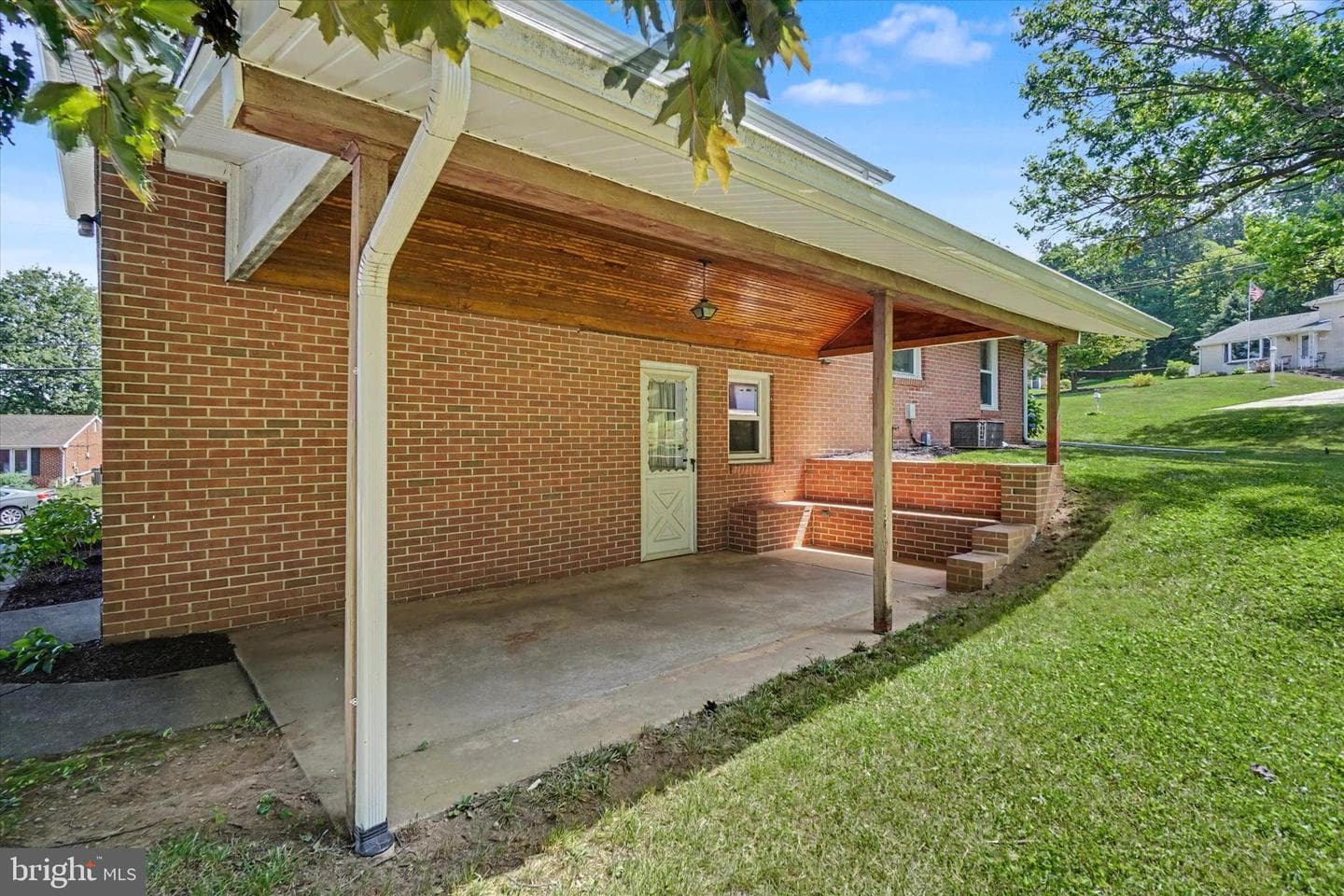 460 Skyview Drive photo 24