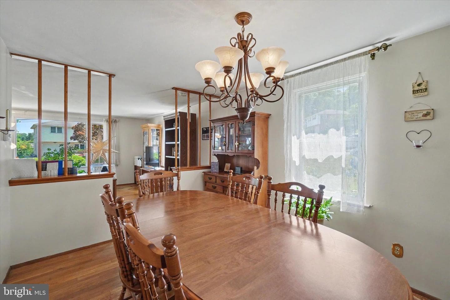 460 Skyview Drive photo 7