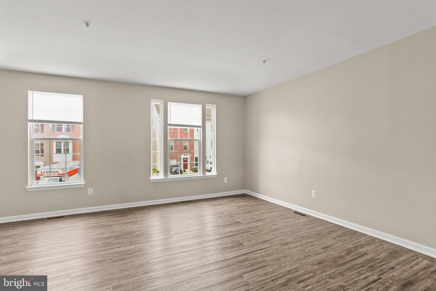 806 Blossom Drive photo 16