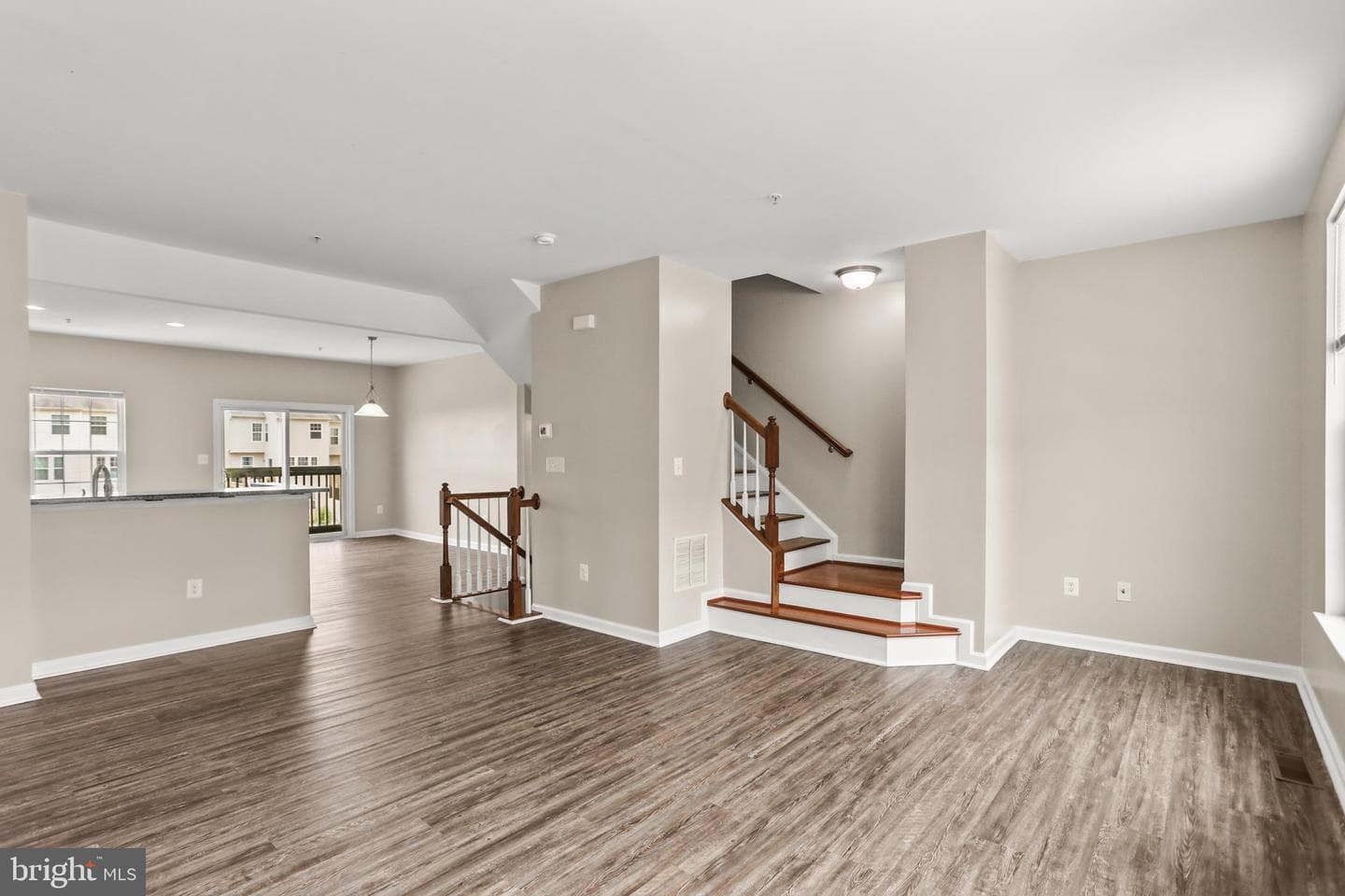 806 Blossom Drive photo 17