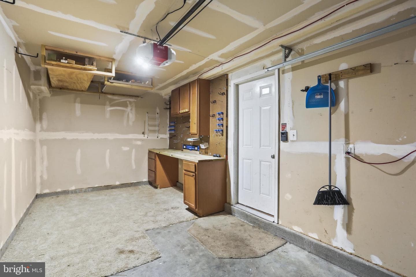 806 Blossom Drive photo 32