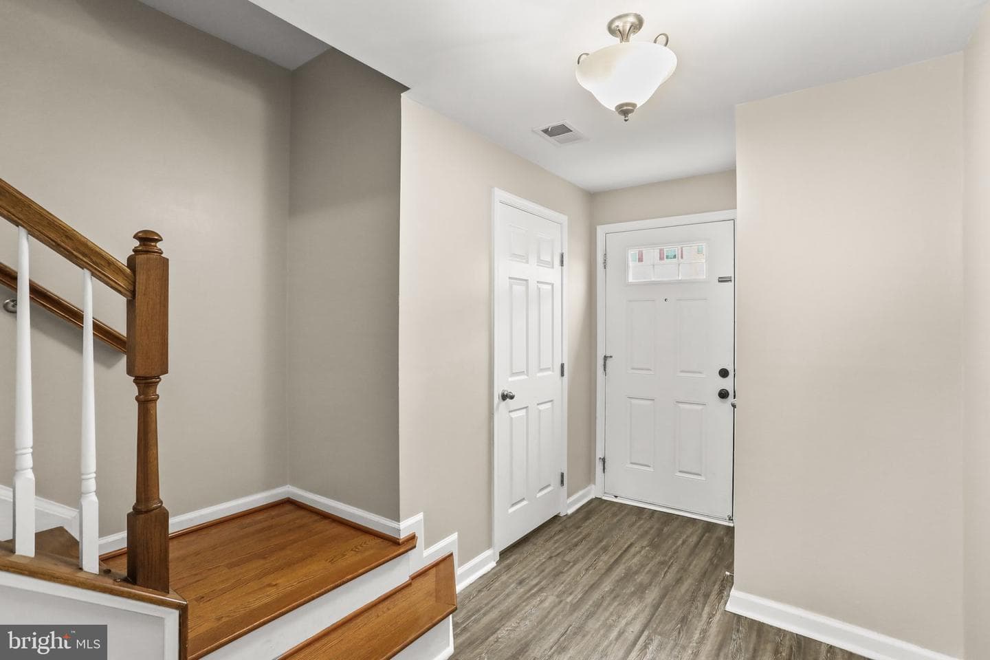 806 Blossom Drive photo 6