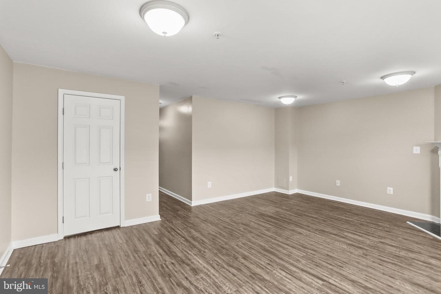 806 Blossom Drive photo 9