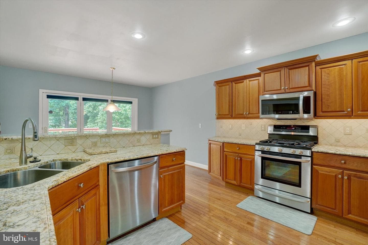 410 Sarah Woods Drive photo 12