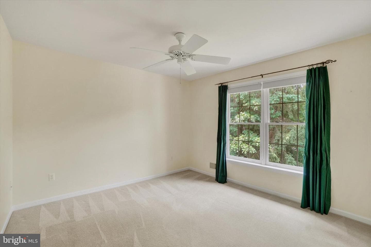 410 Sarah Woods Drive photo 25