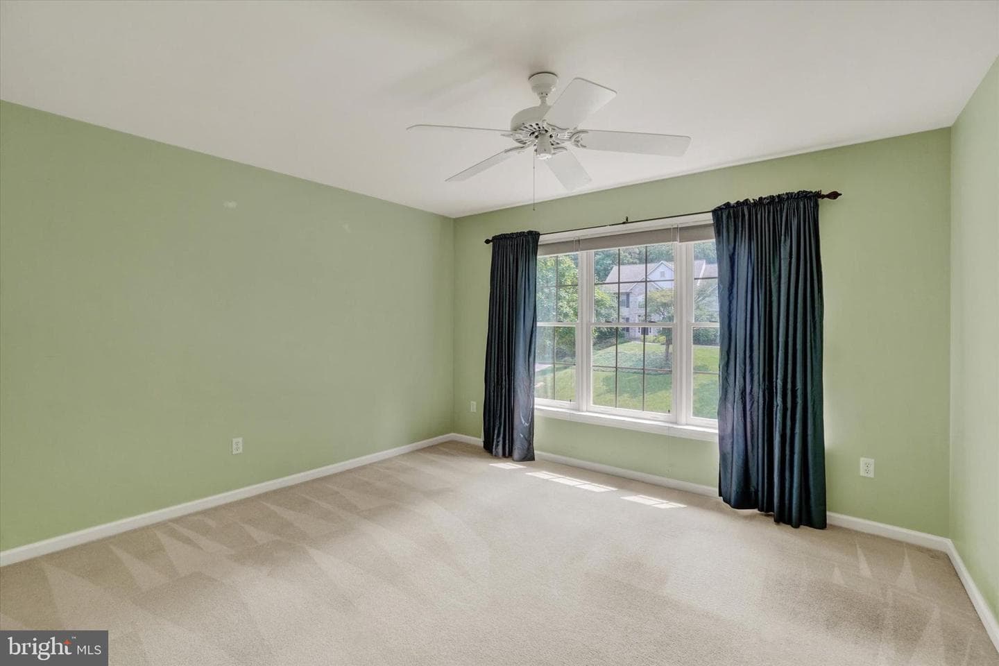 410 Sarah Woods Drive photo 27