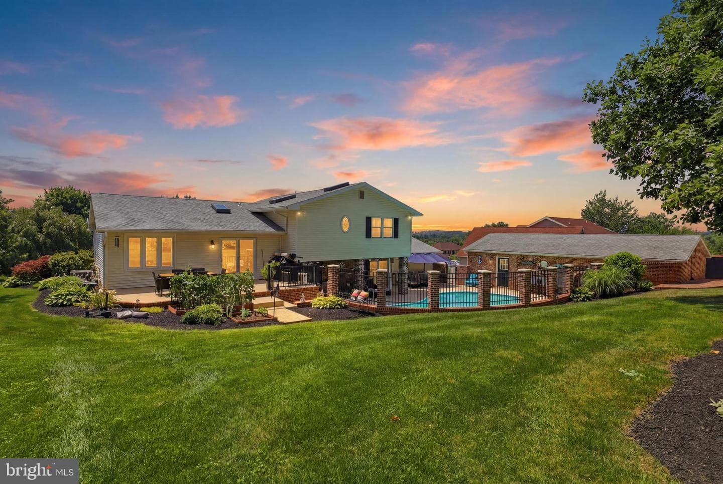 2329 Fairway Drive, York