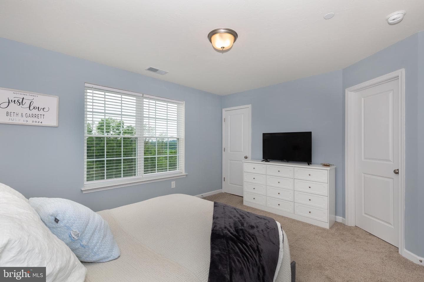 225 Holstein Drive photo 31