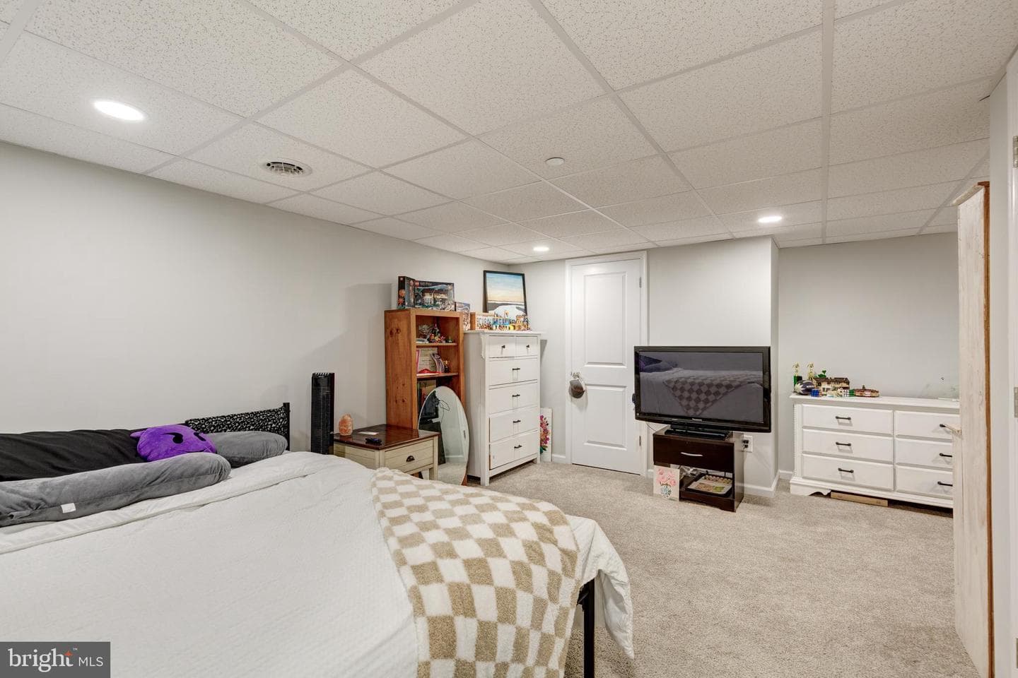 225 Holstein Drive photo 45