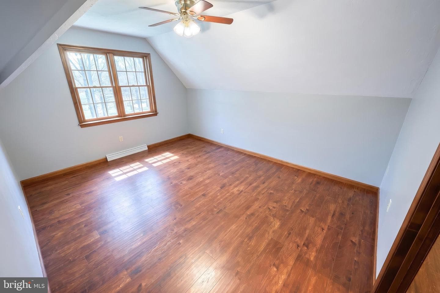 7714 Paradise Heights photo 39