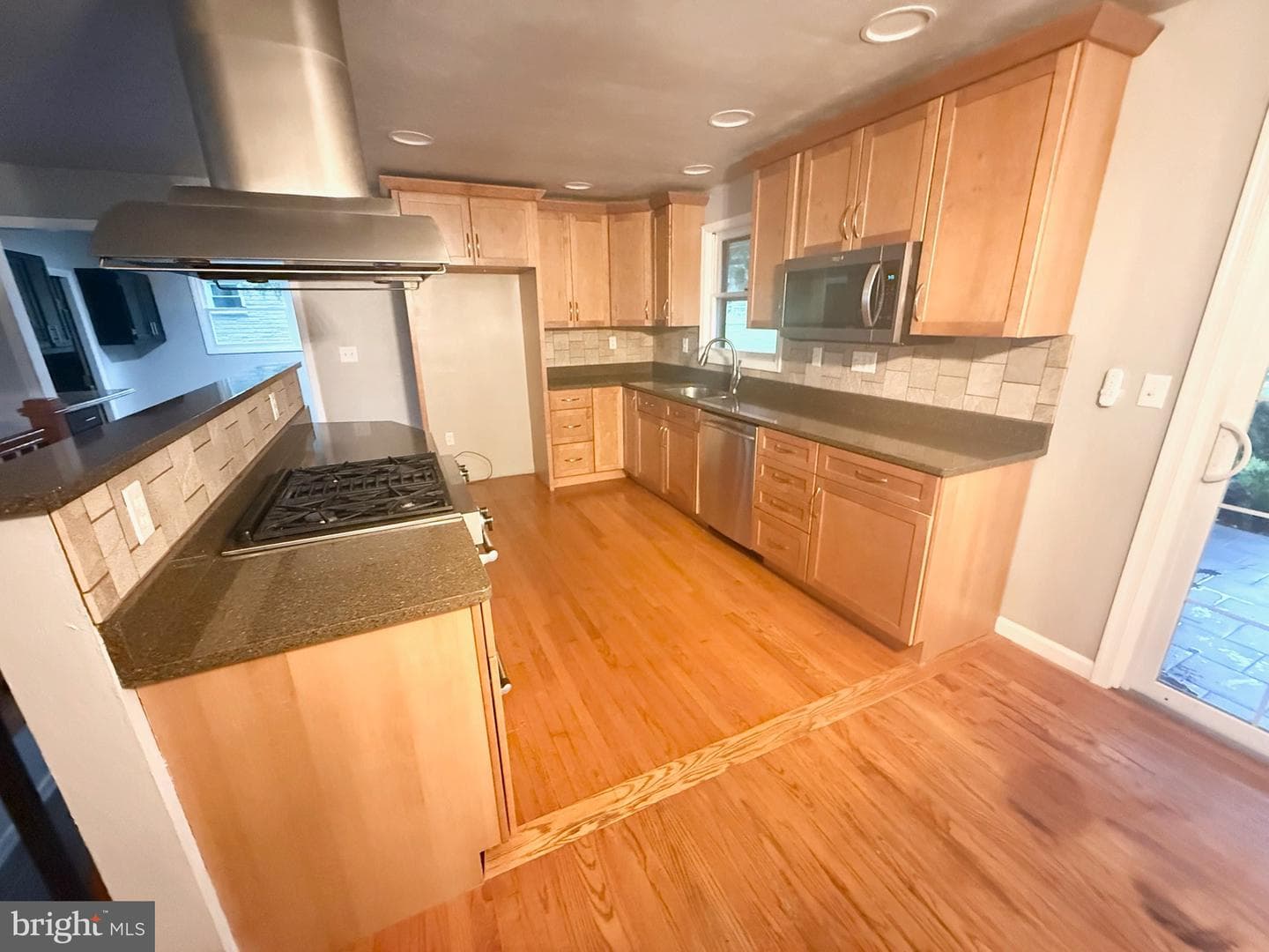 190 Mountain View Drive photo 4