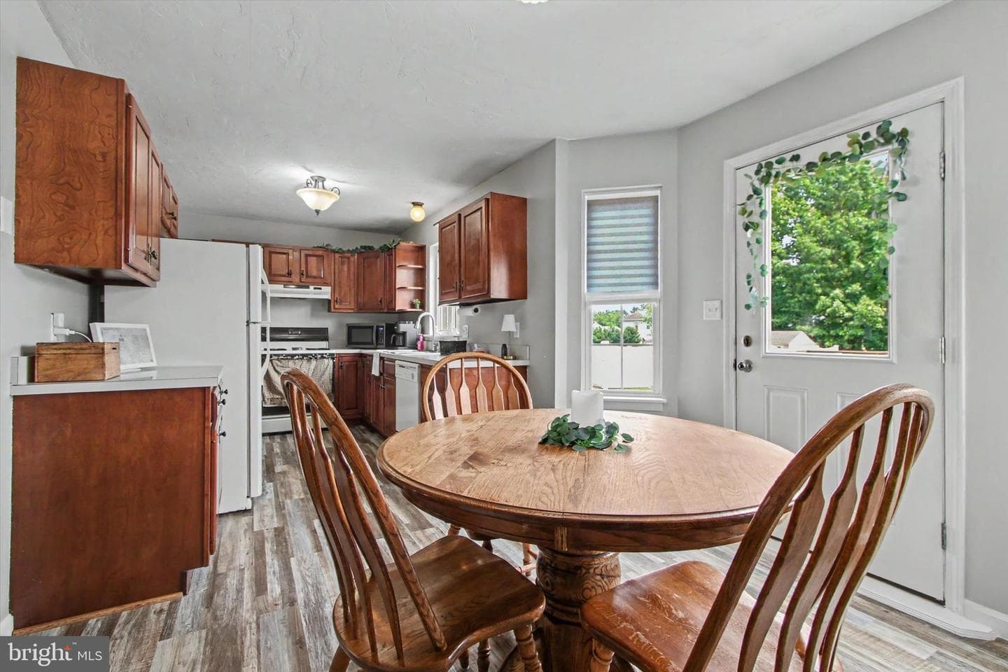 1990 Wyatt Circle photo 6