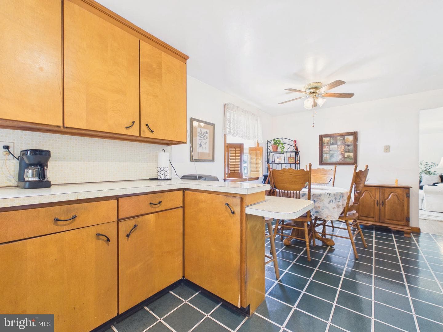 347 George Street photo 14