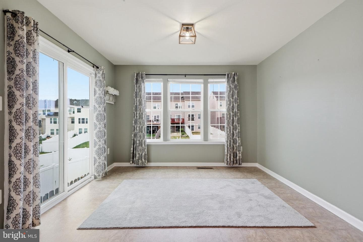 844 Blossom Drive photo 23