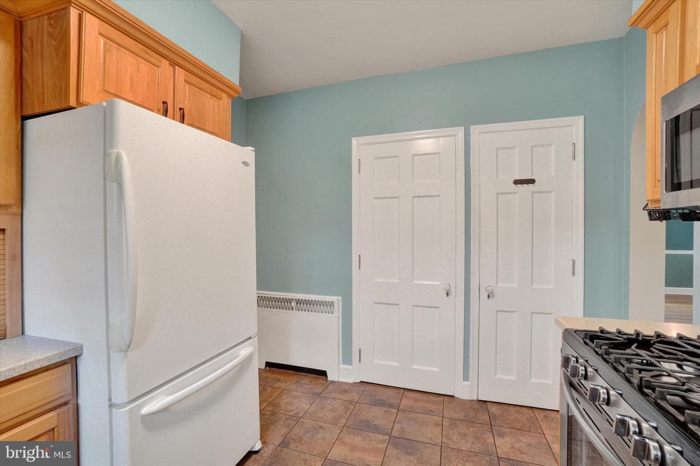 30 N Marshall Street photo 11