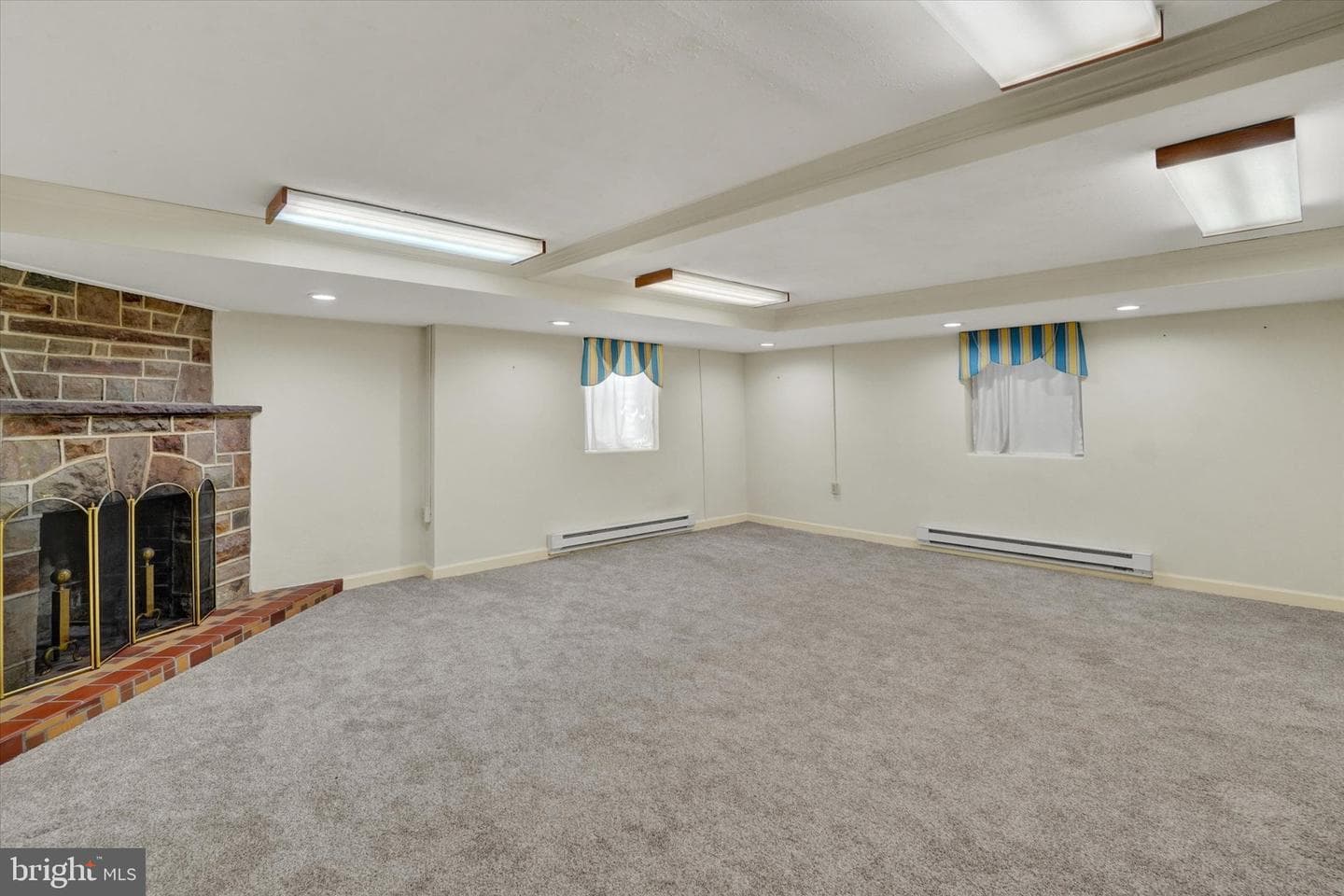 30 N Marshall Street photo 19