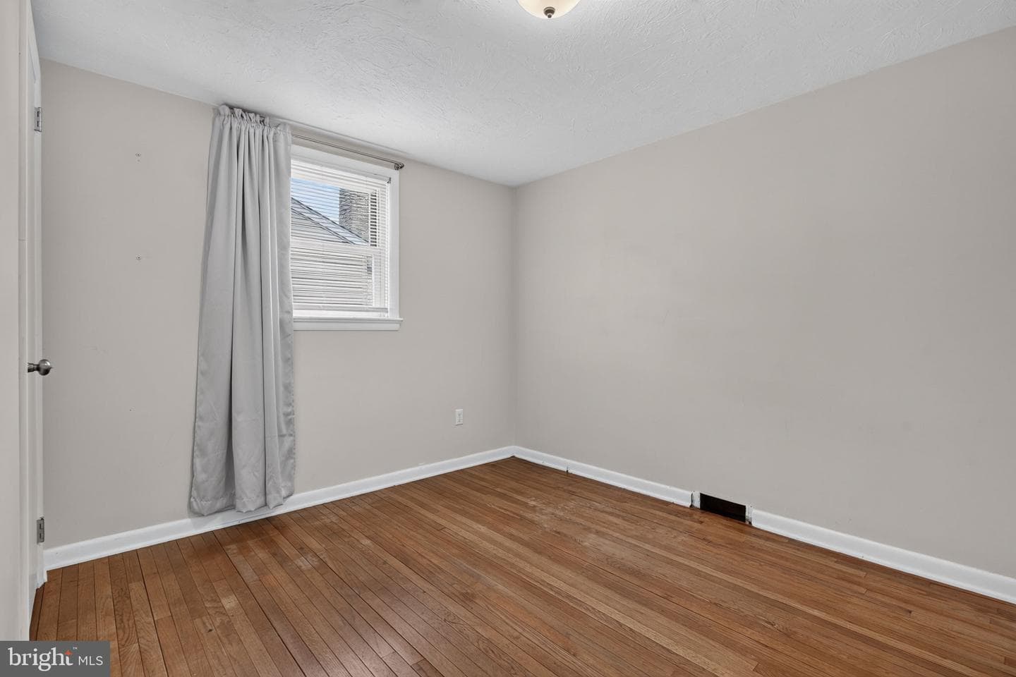 2725 Oakland Road photo 20