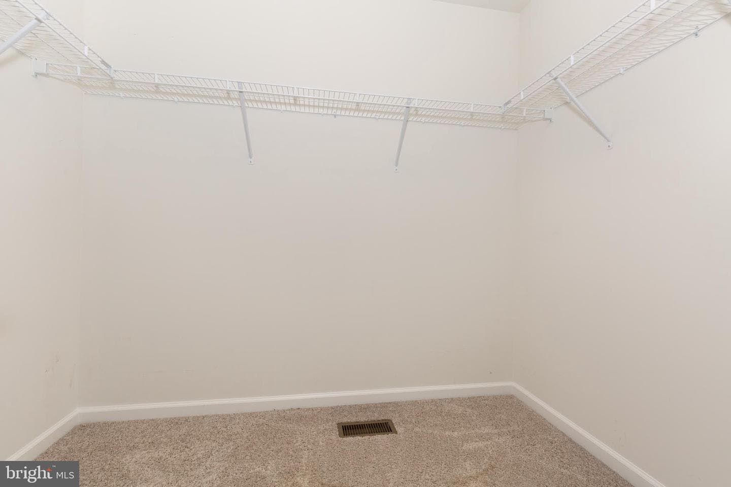 15 Cloverfield Street photo 33